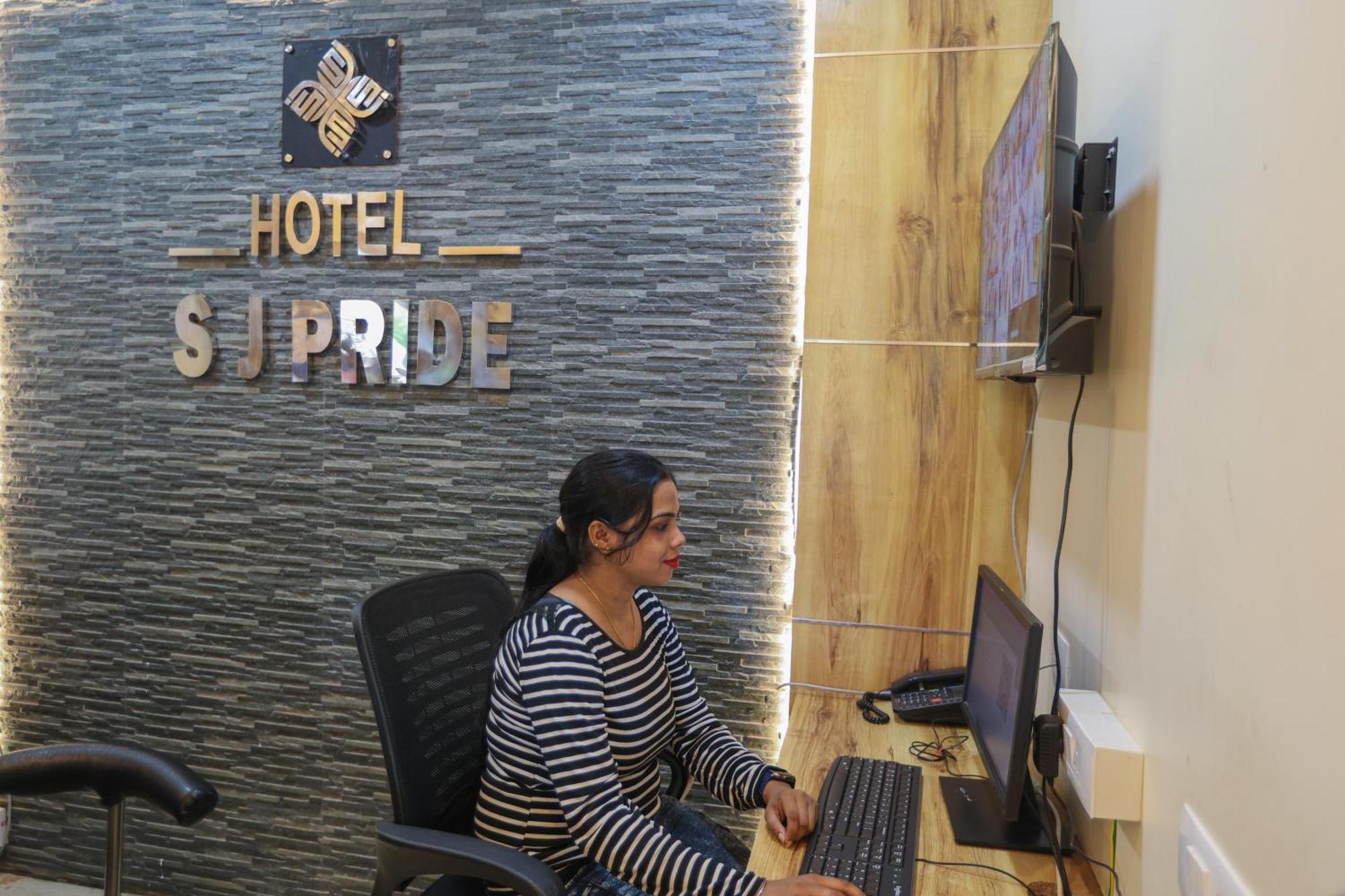 Hotel Sj Pride Bhubaneswar Exterior photo